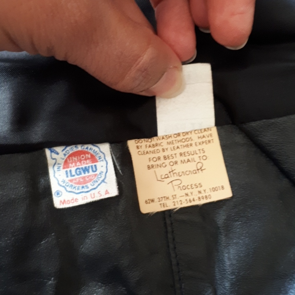 Leather jacket - Picture 3 of 8